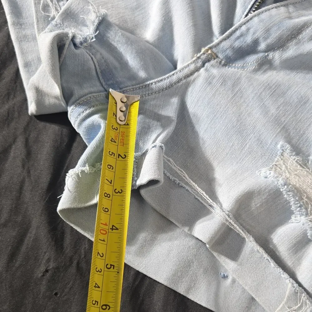 Hollister Curvy High-Rise Cut Off‎ Distressed Denim Shorts Light Blue 5/4 W27